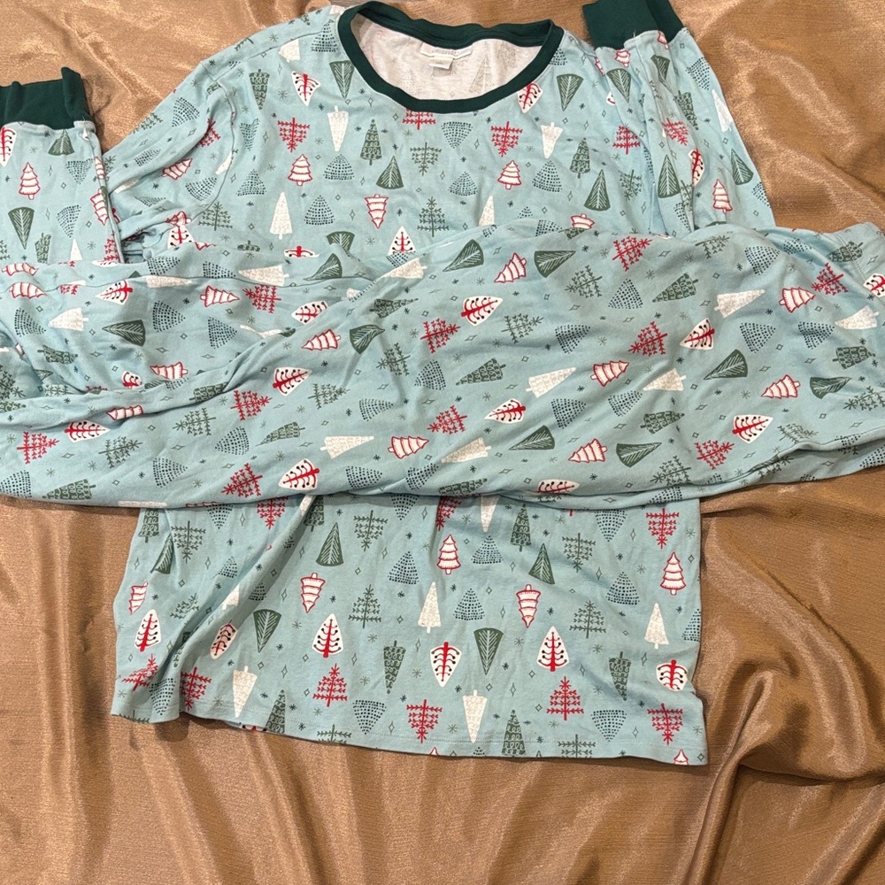 LC Lauren Conrad Blue and Green Tree Print Pajamas